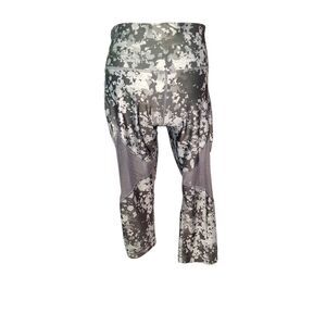 Under Armour Women's Heatgear Compression Camo Capri Pants Size Large EUC Gray